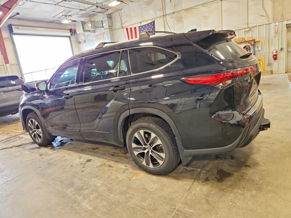 2022 Toyota Highlander მანქანა იყიდება აუქციონზე, vin: 5TDGZRBHXNS590210, აუქციონის ნომერი: 58804176
