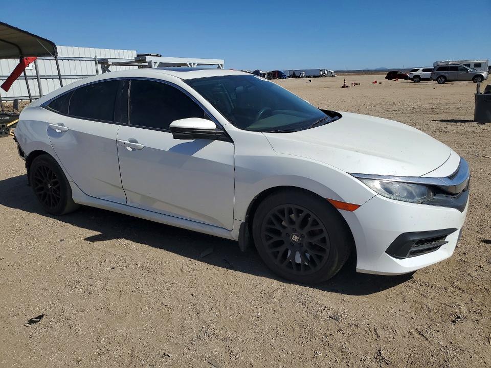 56343366 :رقم المزاد ، 19XFC2F7XJE207280 vin ، 2018 Honda Civic مزاد بيع