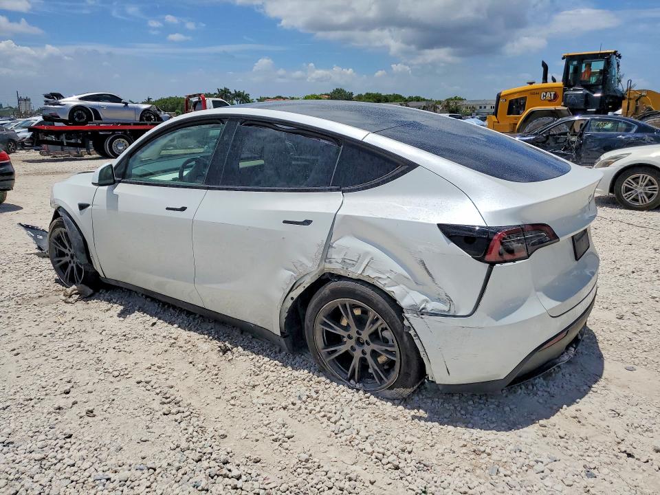 58266356 :رقم المزاد ، 7SAYGDEDXSF267929 vin ، 2025 Tesla Model Y مزاد بيع
