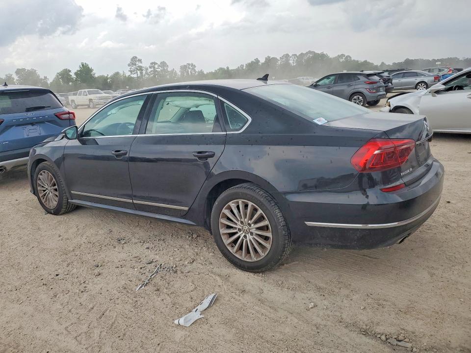 57713366 :رقم المزاد ، 1VWBT7A33HC015536 vin ، 2017 Volkswagen Passat مزاد بيع