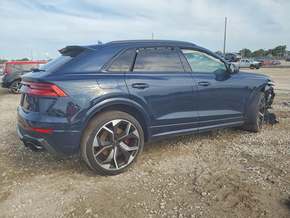 57369396 :رقم المزاد ، WU1ARBF10RD005696 vin ، 2024 Audi Rs Q8 مزاد بيع