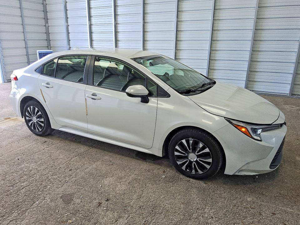 54881276 :رقم المزاد ، JTDBCMFE2RJ015987 vin ، 2024 Toyota Corolla Hybrid مزاد بيع