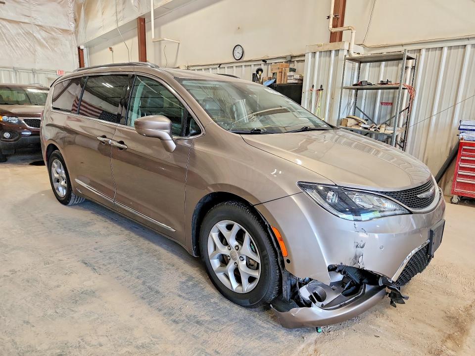 Продажа на аукционе авто 2017 Chrysler Pacifica, vin: 2C4RC1EG1HR669048, номер лота: 57547606