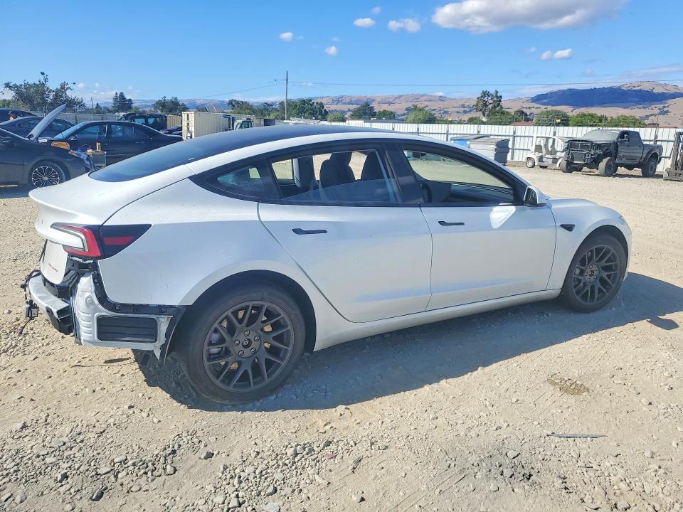 2025 Tesla Model 3 მანქანა იყიდება აუქციონზე, vin: 5YJ3E1EB1SF960608, აუქციონის ნომერი: 59144536