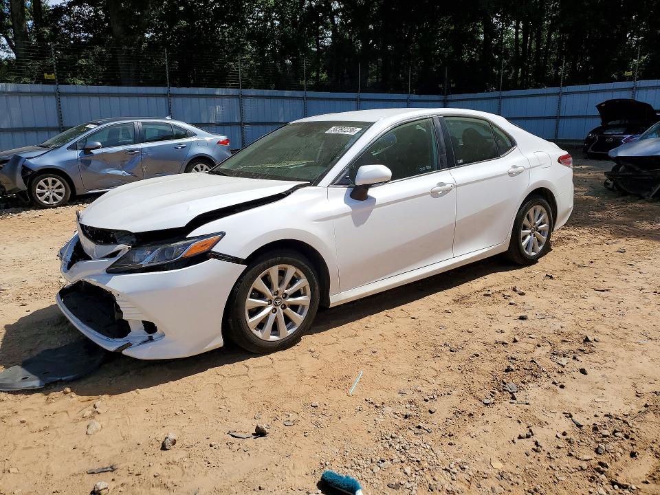 2019 Toyota Camry მანქანა იყიდება აუქციონზე, vin: 4T1B11HK9KU818867, აუქციონის ნომერი: 58392236