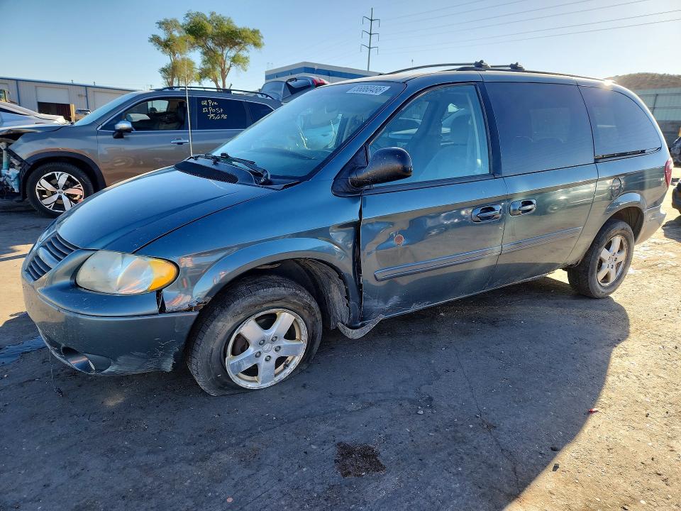 56860486 :رقم المزاد ، 2D4GP44L85R596674 vin ، 2005 Dodge Grand Caravan مزاد بيع