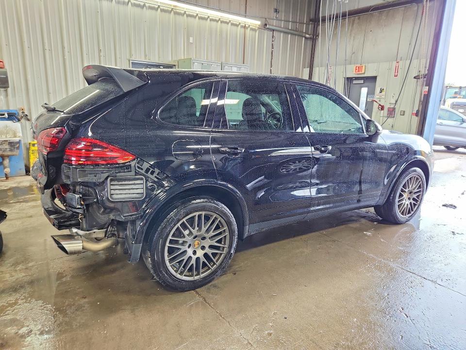 Продаж на аукціоні авто 2017 Porsche Cayenne, vin: WP1AA2A22HKA86648, номер лоту: 56121466