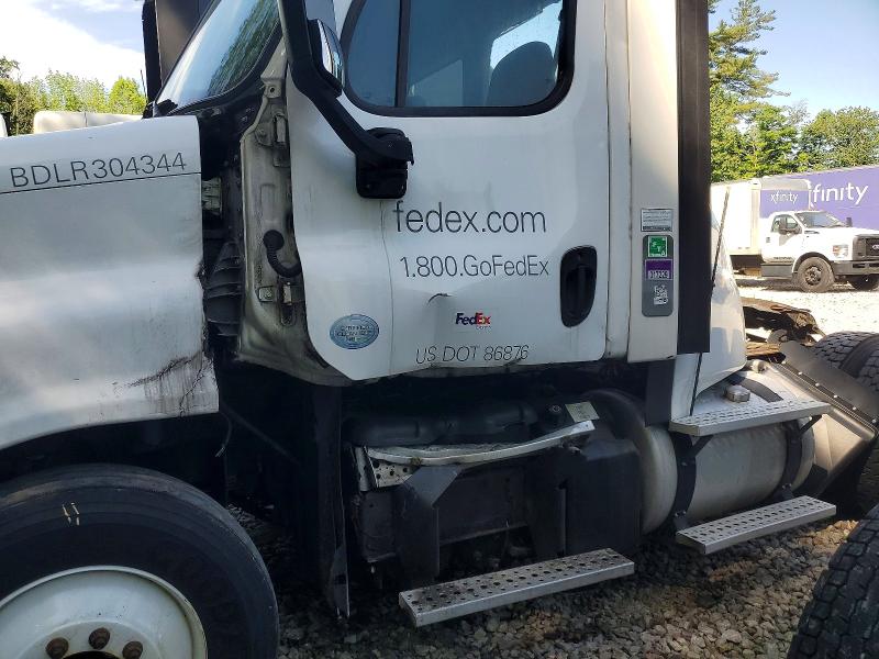 2014 Freightliner Cascadia მანქანა იყიდება აუქციონზე, vin: 1FUBGDDV2ELFN7172, აუქციონის ნომერი: 55759276