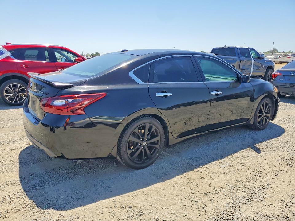 2018 Nissan Altima მანქანა იყიდება აუქციონზე, vin: 1N4AL3AP3JC257636, აუქციონის ნომერი: 58519786