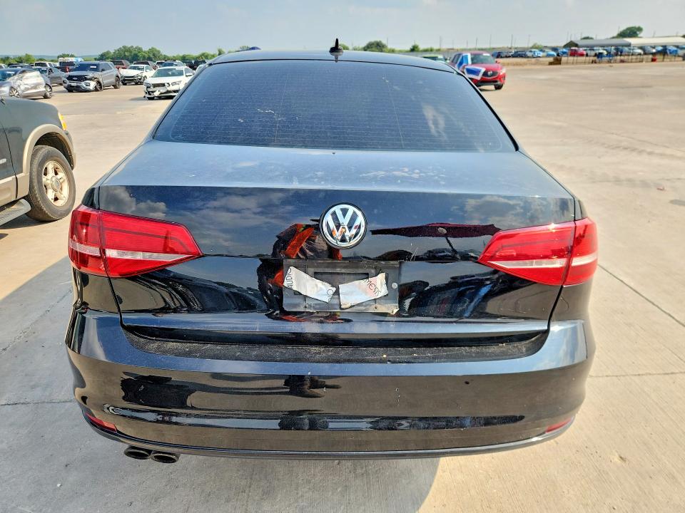 57924966 :رقم المزاد ، 3VWD17AJ6FM269380 vin ، 2015 Volkswagen Jetta مزاد بيع