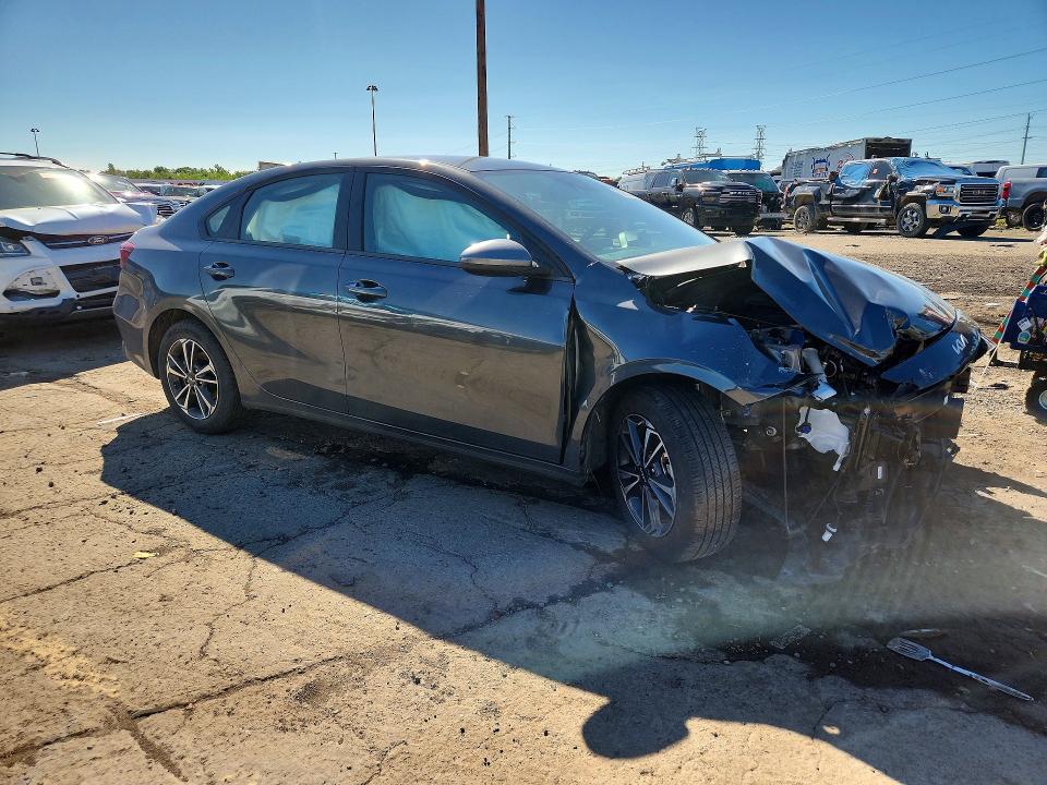 58050216 :رقم المزاد ، 3KPF24AD9RE840618 vin ، 2024 Kia Forte مزاد بيع