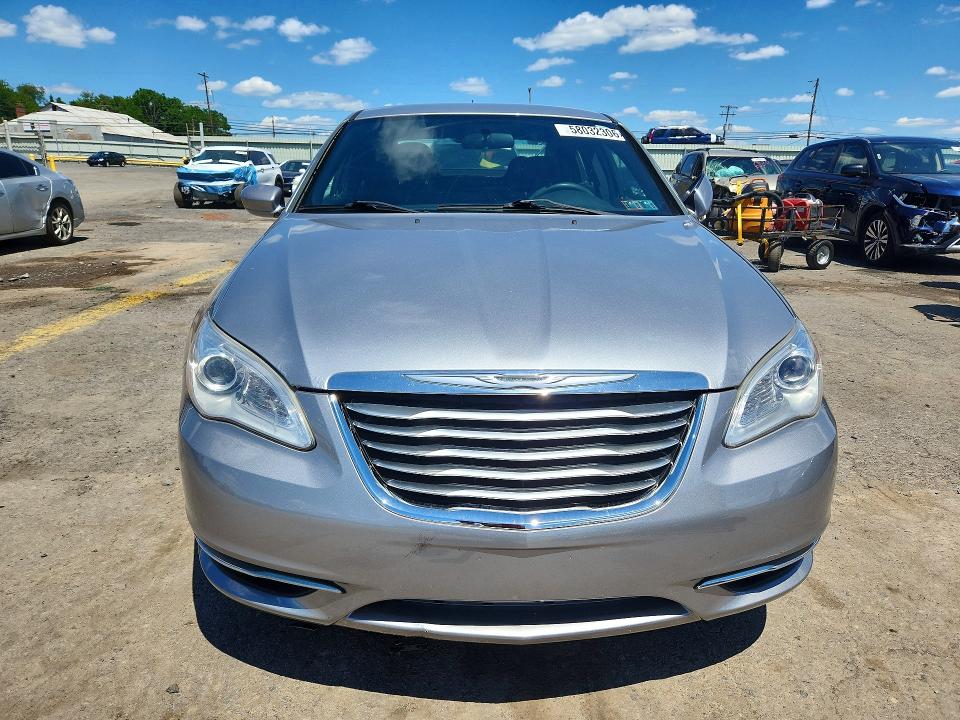 Продажа на аукционе авто 2014 Chrysler 200, vin: 1C3CCBAB9EN208750, номер лота: 58032306