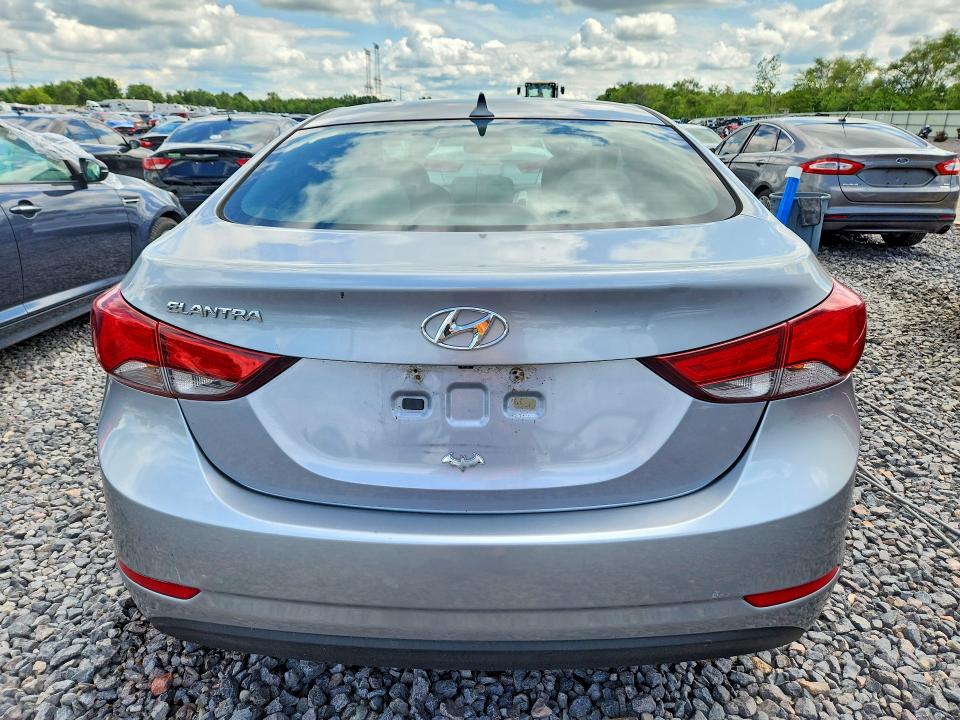 57956606 :رقم المزاد ، 5NPDH4AE6FH629012 vin ، 2015 Hyundai Elantra مزاد بيع