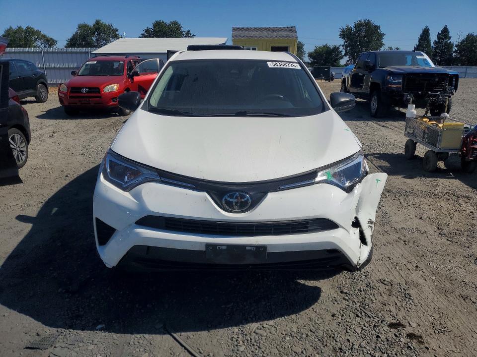 Продаж на аукціоні авто 2017 Toyota Rav4, vin: JTMZFREV3HJ147918, номер лоту: 58368226