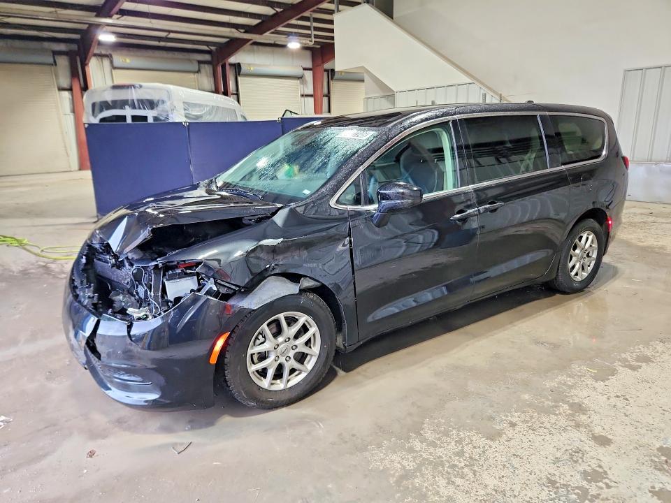 2023 Chrysler Voyager მანქანა იყიდება აუქციონზე, vin: 2C4RC1CG8PR610676, აუქციონის ნომერი: 57422246