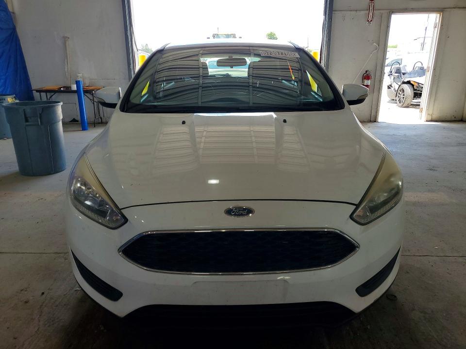 57397766 :رقم المزاد ، 1FADP3K25FL375893 vin ، 2015 Ford Focus مزاد بيع