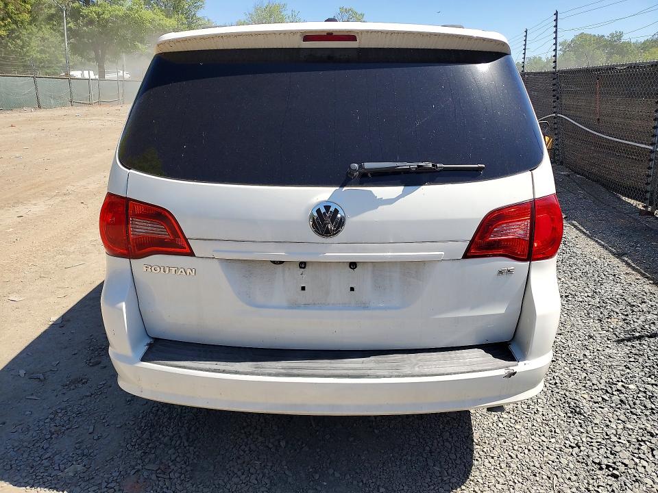 Aukcja sprzedaży 2011 Volkswagen Routan, vin: 2V4RW3DG2BR717562, numer aukcji: 54915646