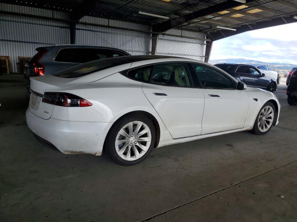Продажа на аукционе авто 2017 Tesla Model S, vin: 5YJSA1E2XHF190585, номер лота: 55470216