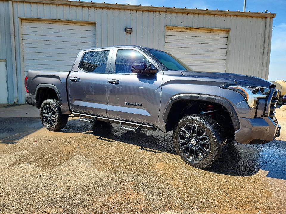 Продажа на аукционе авто 2025 Toyota Tundra, vin: 5TFWA5DB8SX320113, номер лота: 56709346