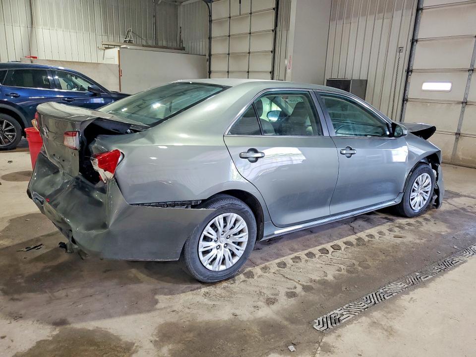 55188506 :رقم المزاد ، 4T1BF1FK6CU556652 vin ، 2012 Toyota Camry مزاد بيع