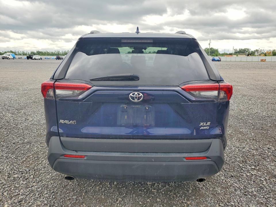Продажа на аукционе авто 2021 Toyota Rav4, vin: 2T3R1RFV4MW169273, номер лота: 56988186