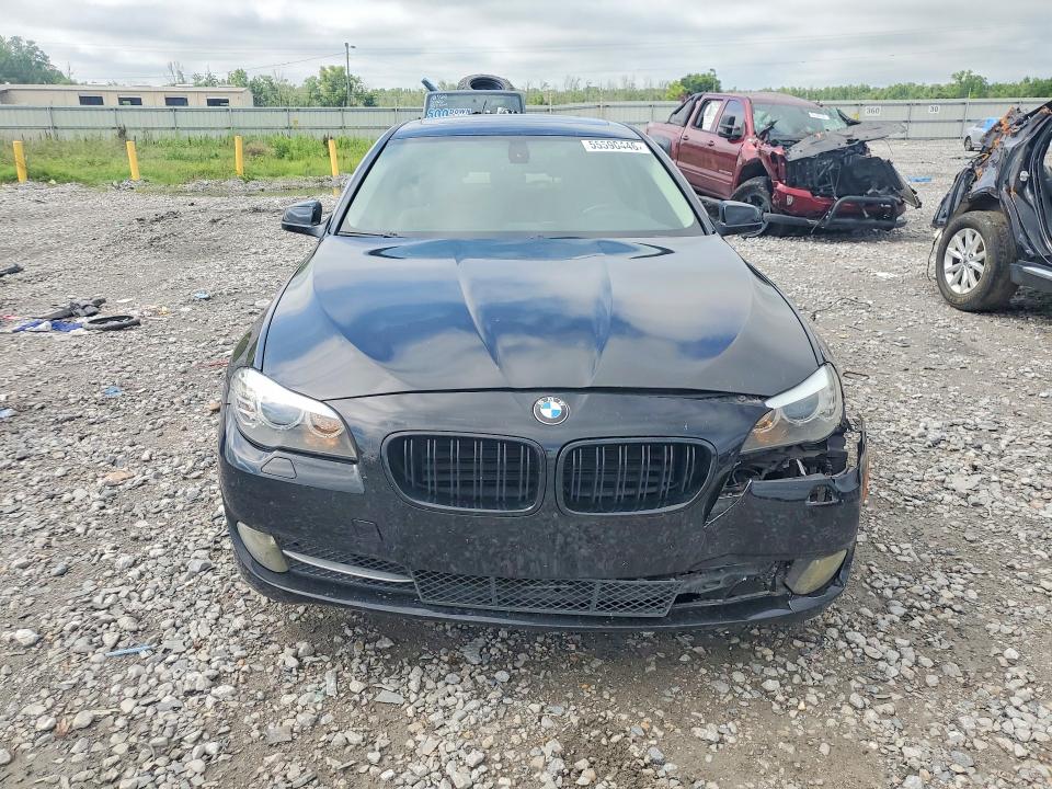 55590446 :رقم المزاد ، WBAFR1C59BC750380 vin ، 2011 Bmw 528 مزاد بيع