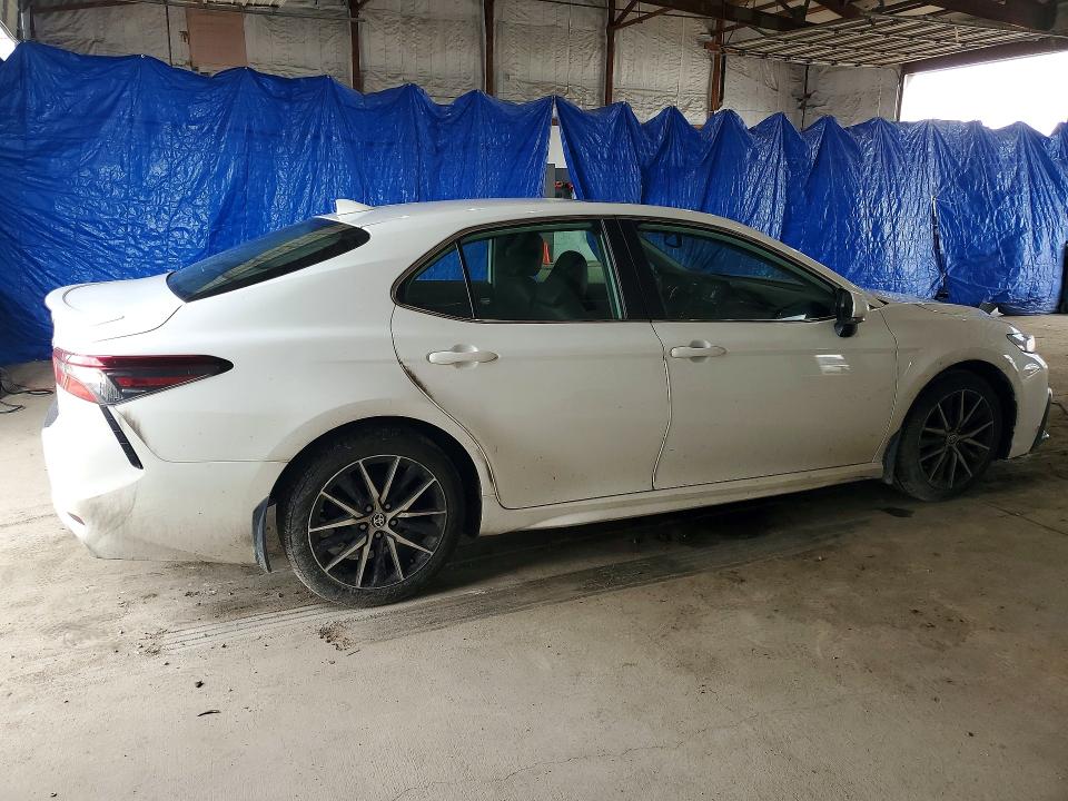 Продаж на аукціоні авто 2022 Toyota Camry, vin: 4T1T11AKXNU646545, номер лоту: 57046036
