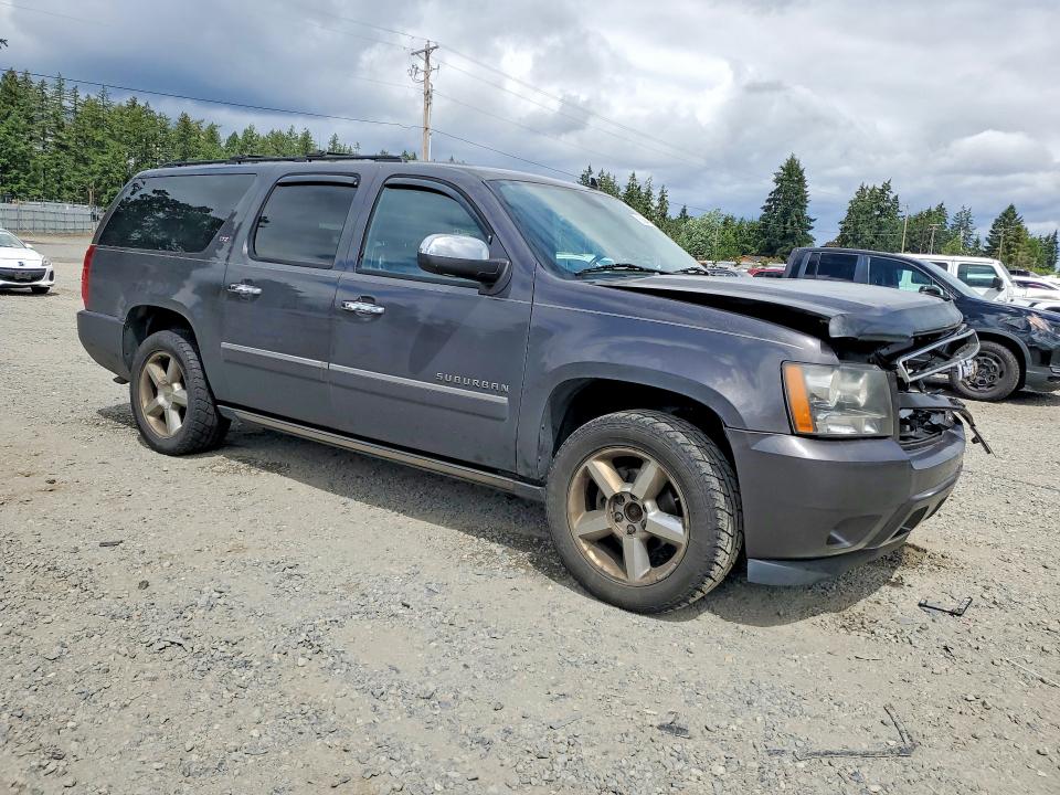 2010 Chevrolet Suburban მანქანა იყიდება აუქციონზე, vin: 1GNUKKE33AR252081, აუქციონის ნომერი: 58547836