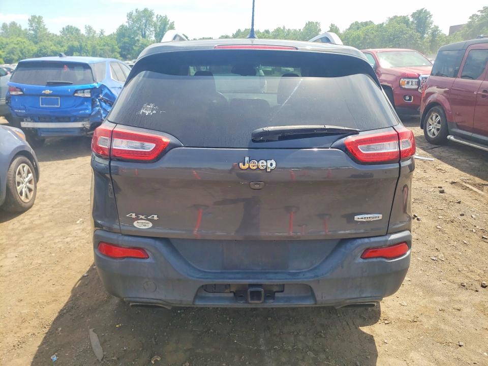 56289166 :رقم المزاد ، 1C4PJMCS2FW509741 vin ، 2015 Jeep Cherokee مزاد بيع