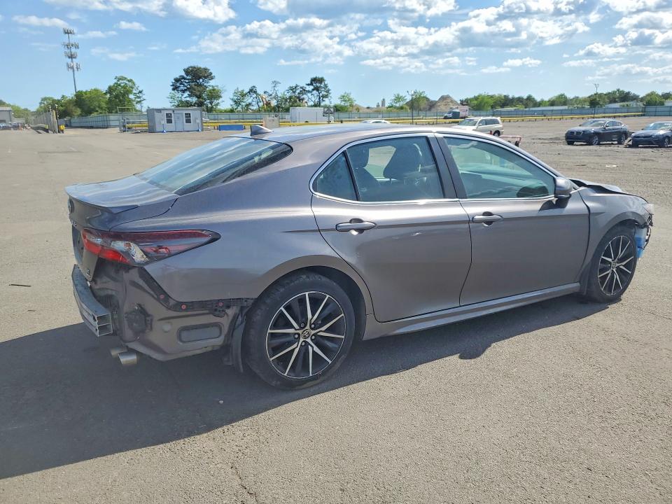 Продаж на аукціоні авто 2021 Toyota Camry, vin: 4T1G11BK5MU028824, номер лоту: 55987286