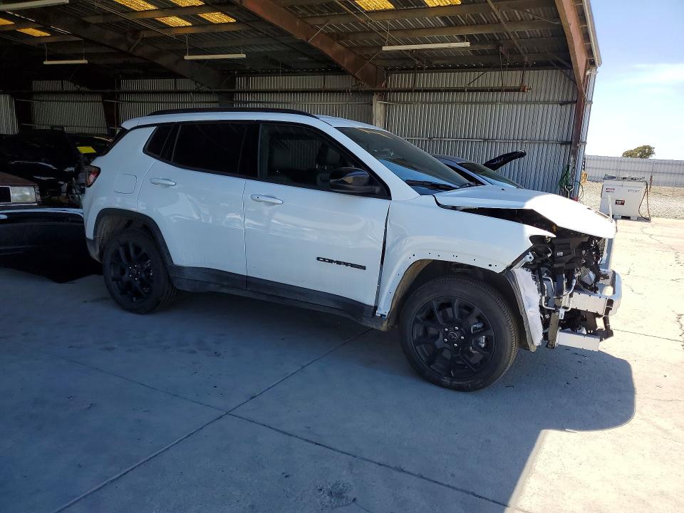 2026 Jeep Compass მანქანა იყიდება აუქციონზე, vin: 3C4NJDBN5TT159378, აუქციონის ნომერი: 85967175