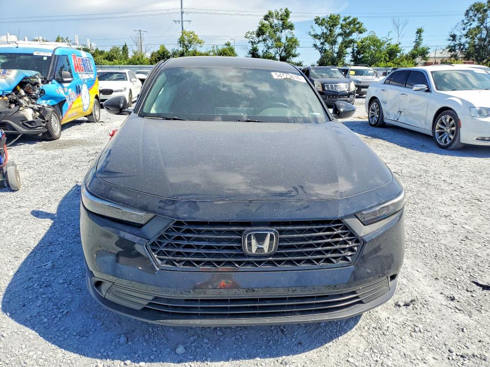 2025 Honda Accord მანქანა იყიდება აუქციონზე, vin: 1HGCY2F5XSA071354, აუქციონის ნომერი: 58173616