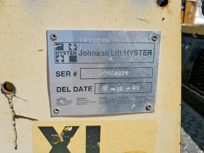 55065806 :رقم المزاد ، D004D10493Y vin ، 2001 Hyster Construction Equipment مزاد بيع