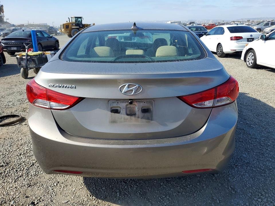 57758316 :رقم المزاد ، 5NPDH4AE1DH357269 vin ، 2013 Hyundai Elantra مزاد بيع