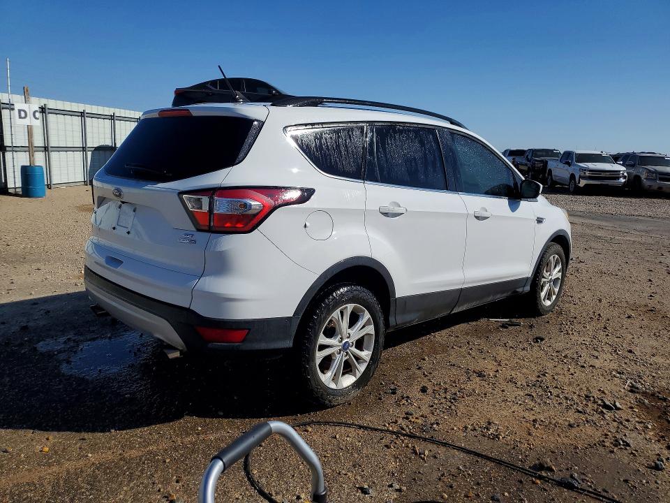 58093976 :رقم المزاد ، 1FMCU9GD0JUC34000 vin ، 2018 Ford Escape مزاد بيع
