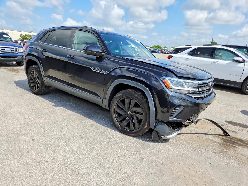 2021 Volkswagen Atlas Cross Sport მანქანა იყიდება აუქციონზე, vin: 1V2WC2CA1MC238010, აუქციონის ნომერი: 58654866