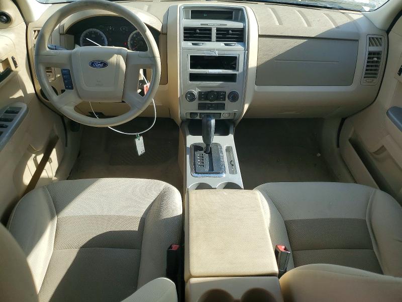 58742686 :رقم المزاد ، 1FMCU03148KA68254 vin ، 2008 Ford Escape مزاد بيع