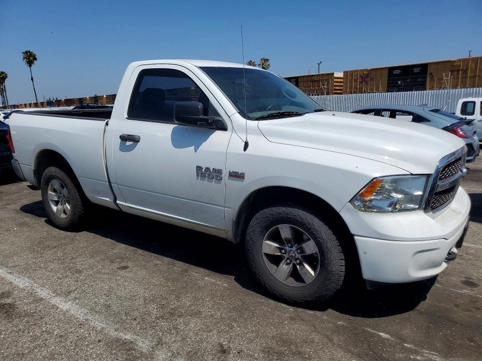 56090536 :رقم المزاد ، 3C6JR7AT3EG176613 vin ، 2014 Ram 1500 مزاد بيع