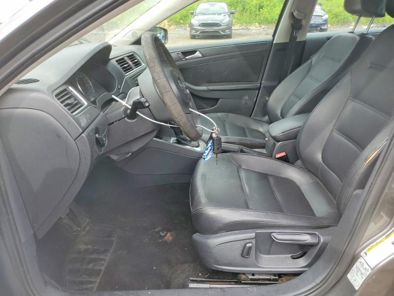 58022186 :رقم المزاد ، 3VWD17AJXEM315517 vin ، 2014 Volkswagen Jetta مزاد بيع