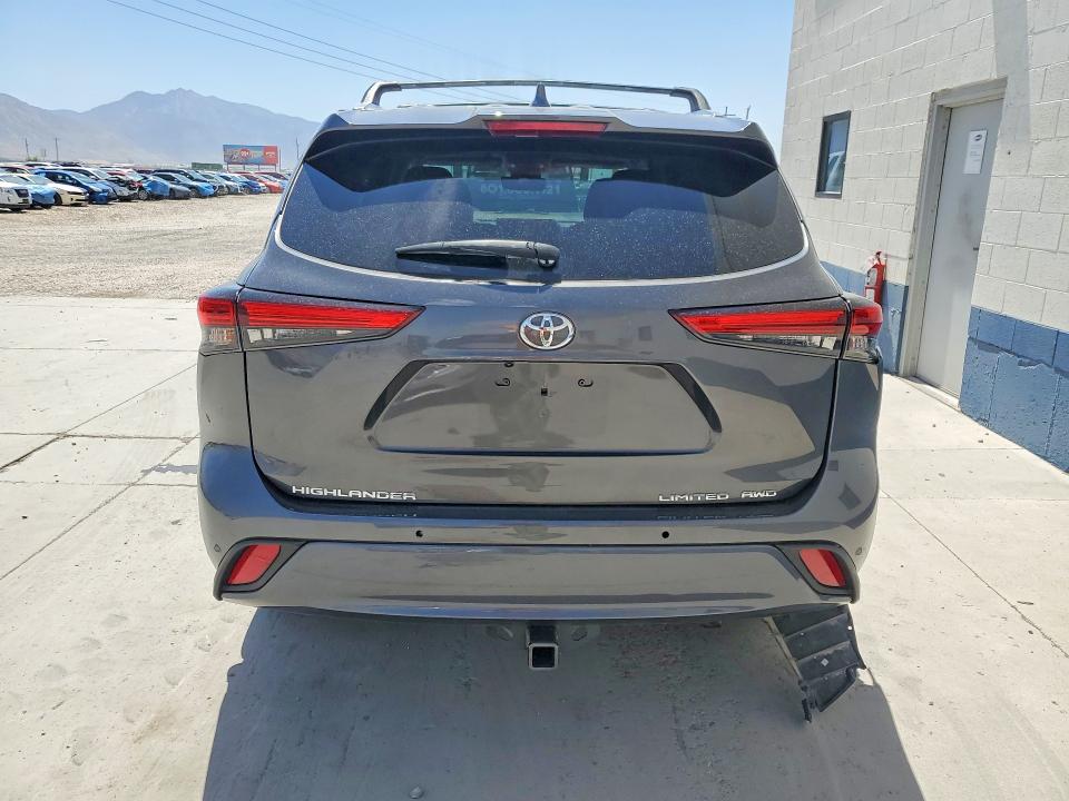 Продаж на аукціоні авто 2021 Toyota Highlander, vin: 5TDDZRBH2MS526826, номер лоту: 59007126