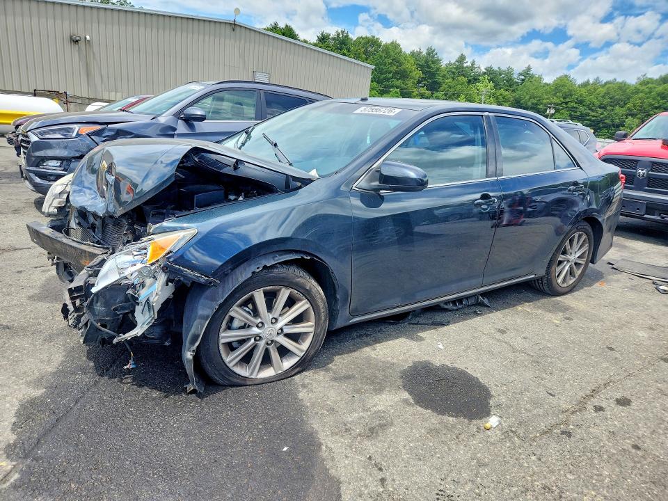 57556726 :رقم المزاد ، 4T4BF1FK7CR174801 vin ، 2012 Toyota Camry مزاد بيع