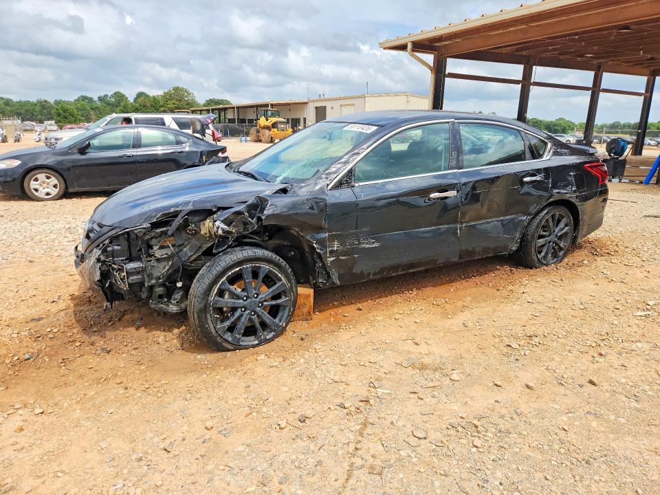 2018 Nissan Altima მანქანა იყიდება აუქციონზე, vin: 1N4AL3AP0JC471323, აუქციონის ნომერი: 58110426