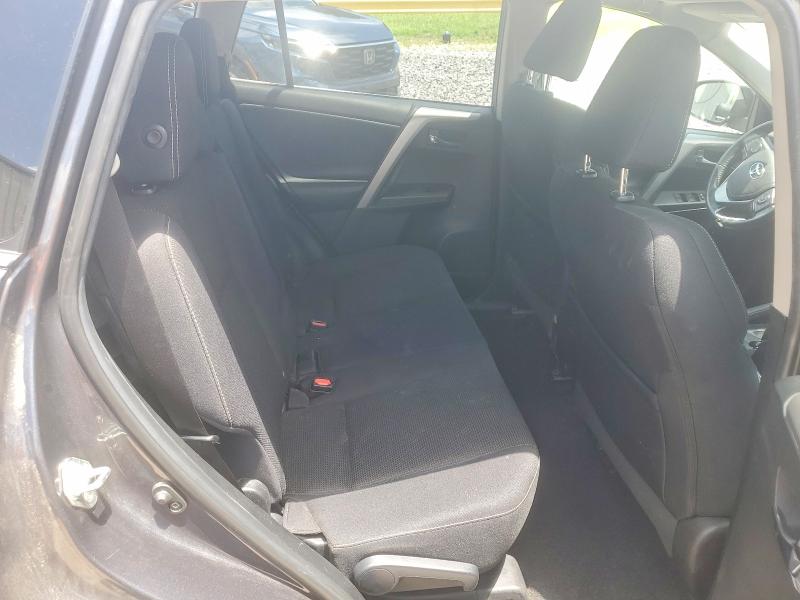 56471216 :رقم المزاد ، 2T3RFREV9JW738584 vin ، 2018 Toyota Rav4 مزاد بيع