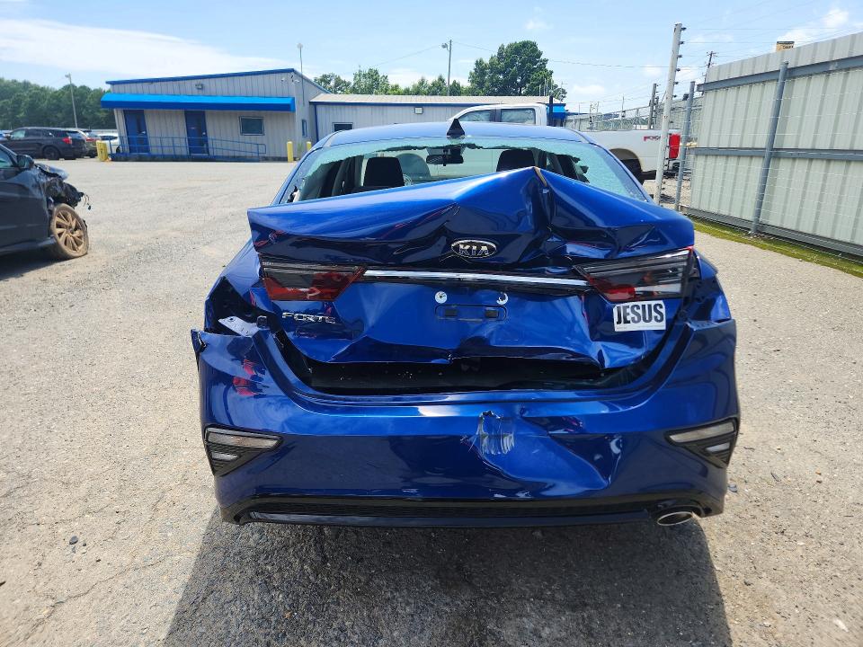 2021 Kia Forte მანქანა იყიდება აუქციონზე, vin: 3KPF24AD7ME414273, აუქციონის ნომერი: 58031886
