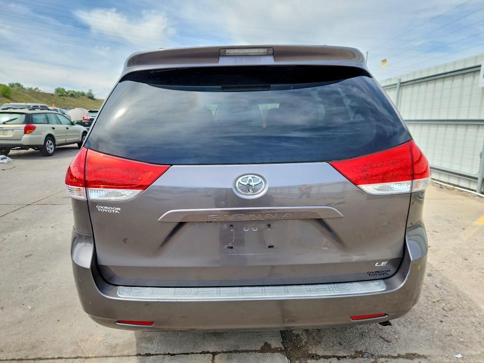 Продажа на аукционе авто 2011 Toyota Sienna, vin: 5TDKK3DC0BS037624, номер лота: 55946296