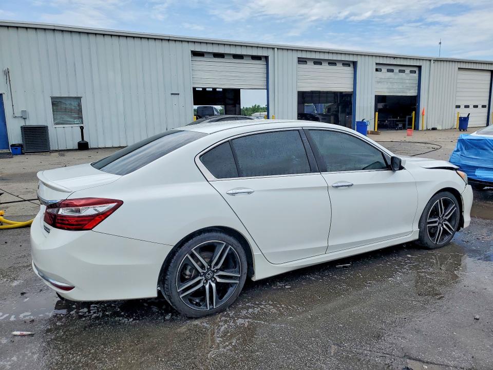 Продажа на аукционе авто 2017 Honda Accord, vin: 1HGCR2F1XHA003378, номер лота: 55562756