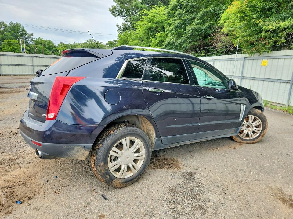 58644076 :رقم المزاد ، 3GYFNBE34FS552137 vin ، 2015 Cadillac Srx مزاد بيع