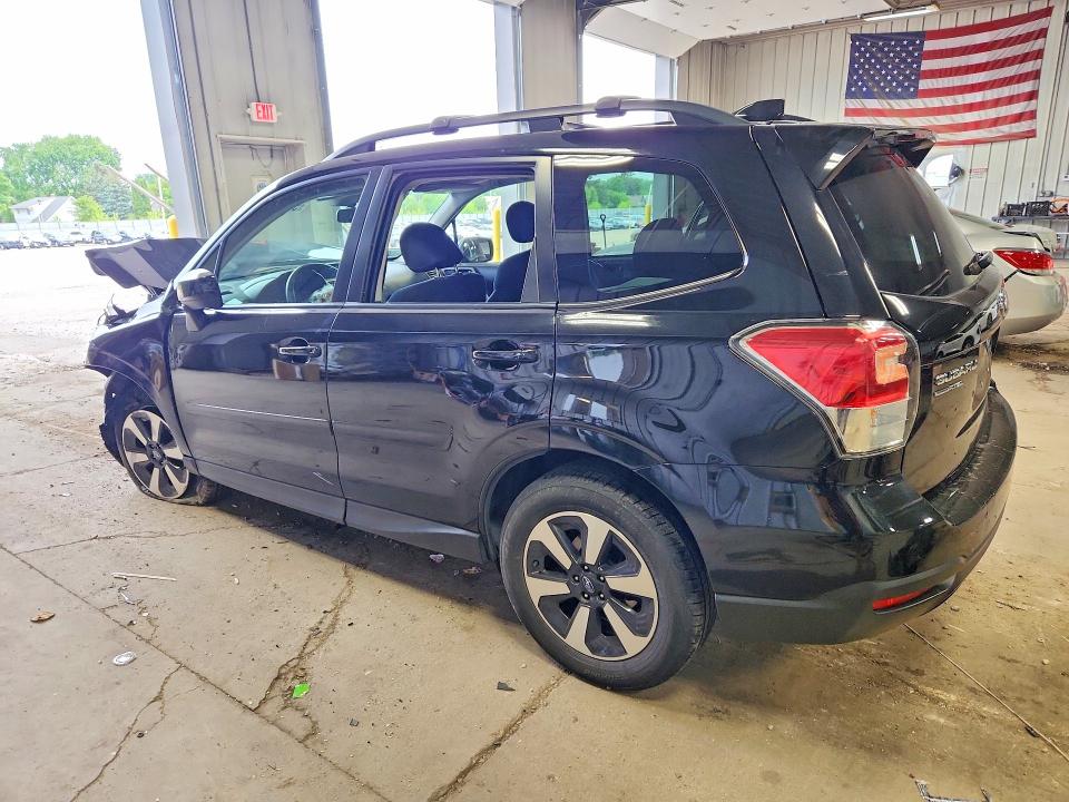 56304206 :رقم المزاد ، JF2SJAGC3HH420281 vin ، 2017 Subaru Forester مزاد بيع