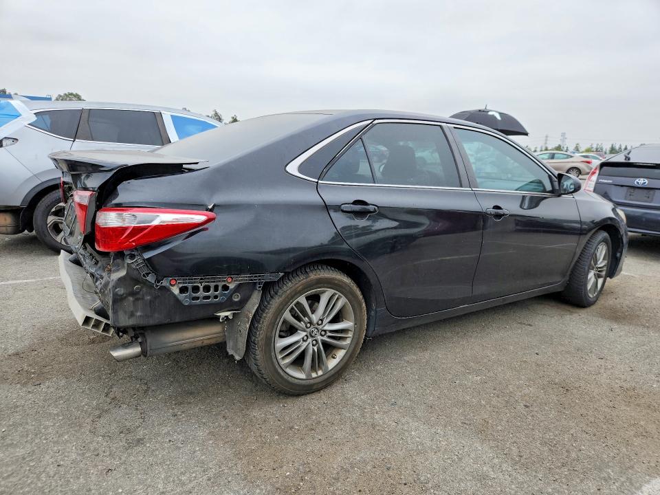 56535916 :رقم المزاد ، 4T1BF1FK1HU316254 vin ، 2017 Toyota Camry مزاد بيع