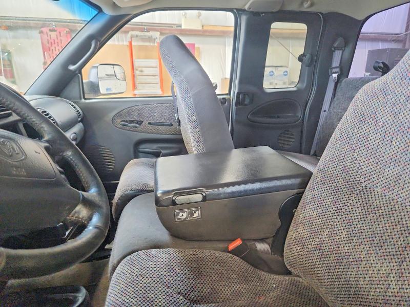 55348196 :رقم المزاد ، 1B7KF23671J583696 vin ، 2001 Dodge Ram 2500 مزاد بيع